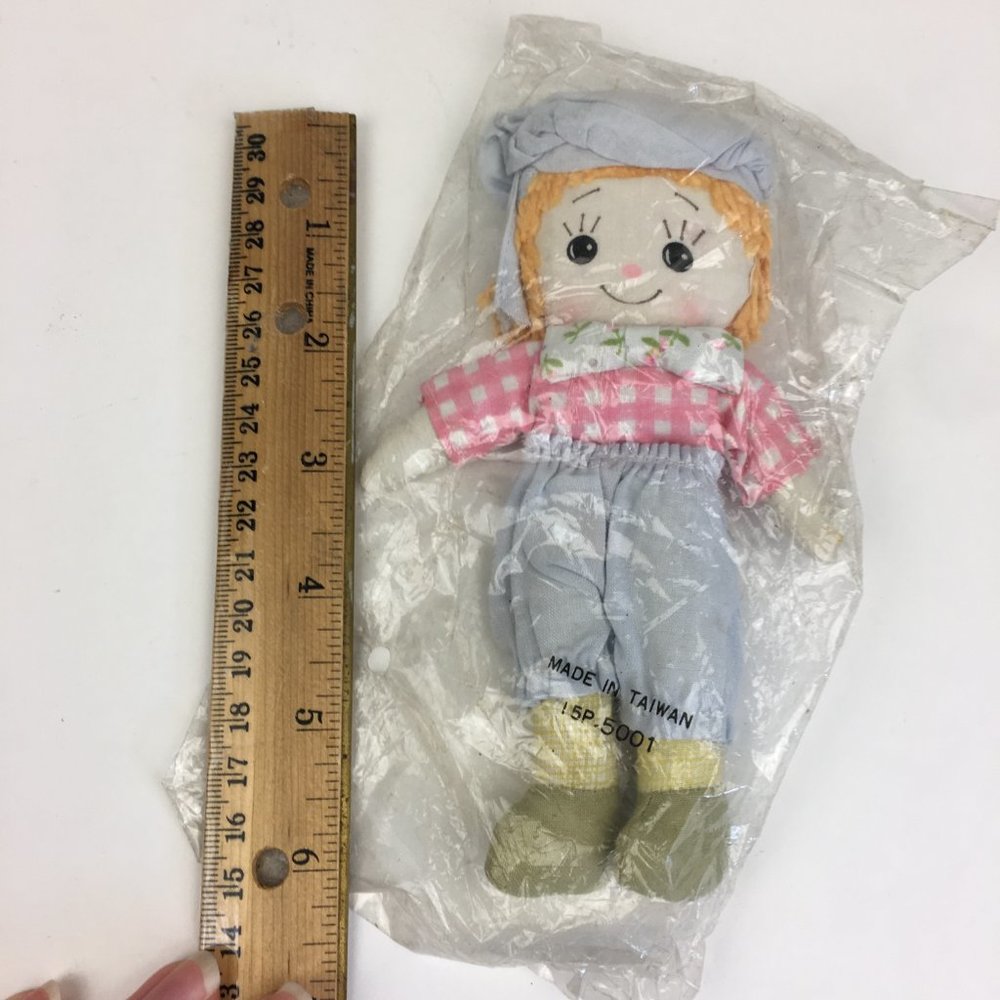 Vintage 1974 Sealed‎ Hallmark Buttons and Bo 6.5 inch Doll Small Plush Orig Pkg